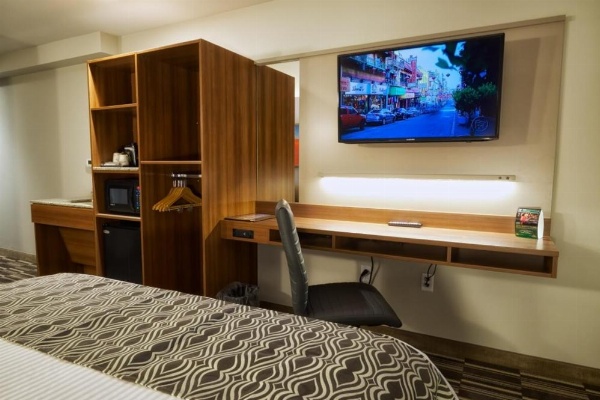 Microtel Inn & Suites by Wyndham Sault Ste. Marie image 17