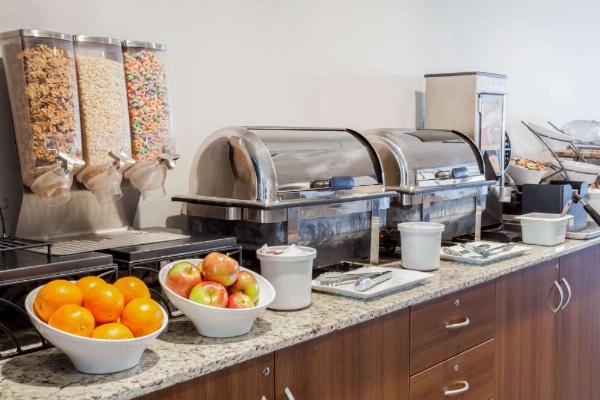 Microtel Inn & Suites by Wyndham Sault Ste. Marie image 22